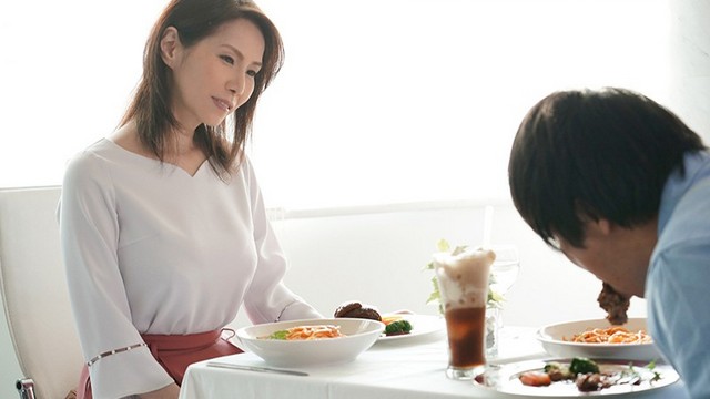 [JUL-299] A story of a married woman and the fake virgin guy that she met using a dating app